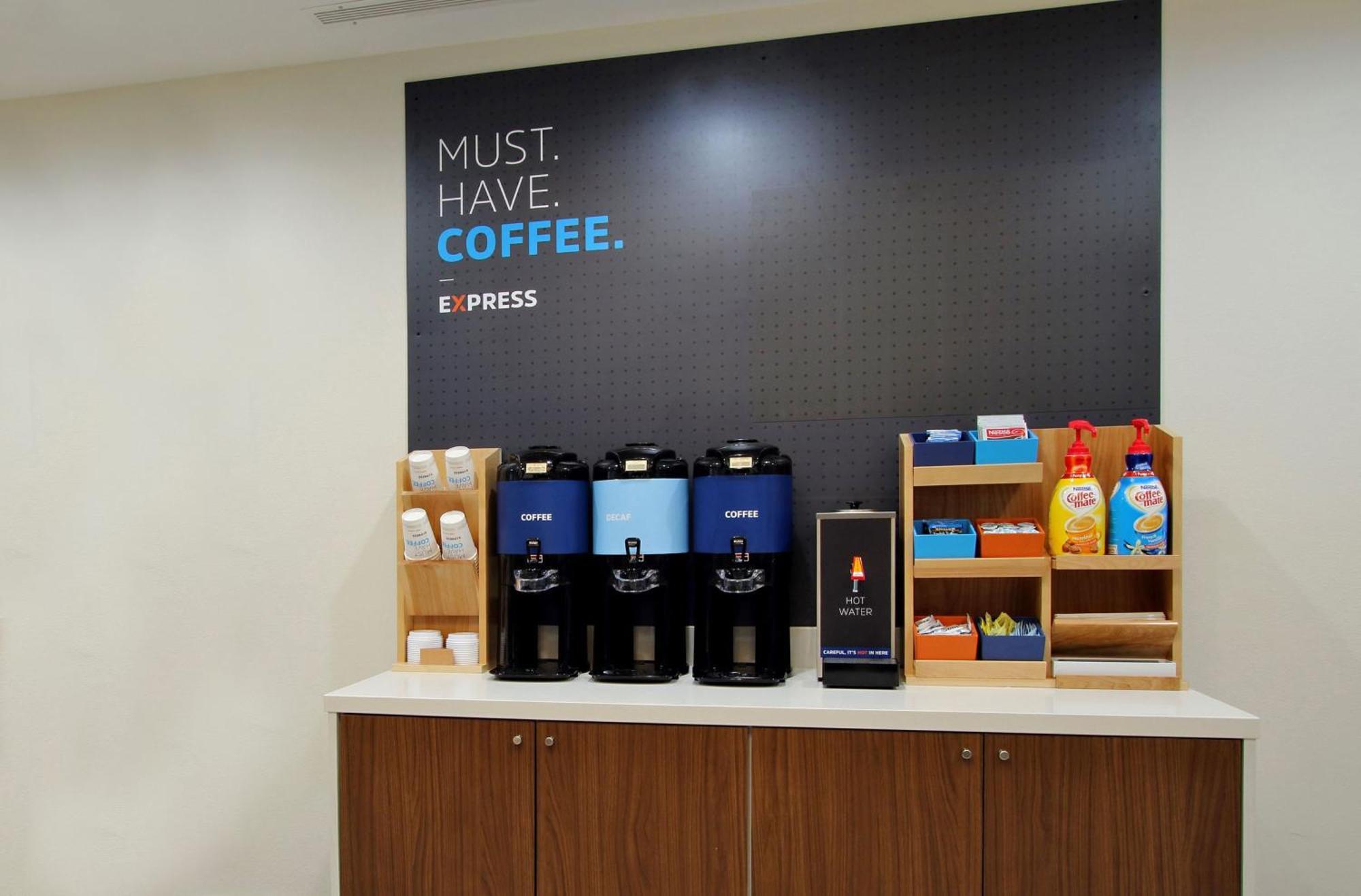 Holiday Inn Express Hotel & Suites Mount Airy By Ihg Εξωτερικό φωτογραφία