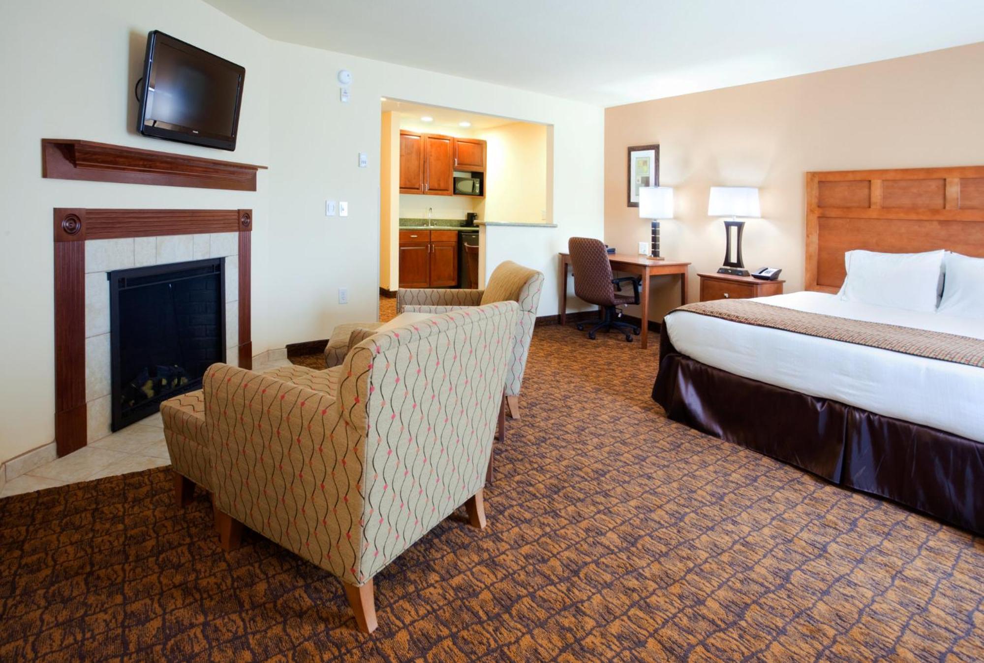 Holiday Inn Express Hotel & Suites Mount Airy By Ihg Εξωτερικό φωτογραφία