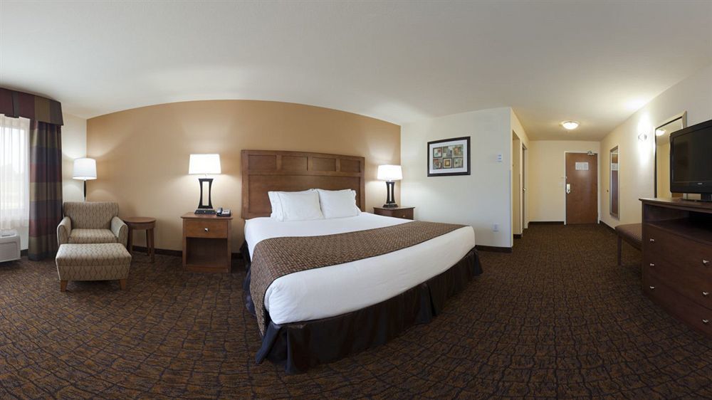 Holiday Inn Express Hotel & Suites Mount Airy By Ihg Εξωτερικό φωτογραφία